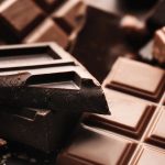 ۷ اسکراب لب خانگی برای داشتن لب‌های نرم و بدون خشکی