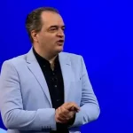 شوخی‌های تند و تیز جناب خان با استایل خاص پیمان یوسفی + فیلم